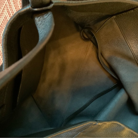 Cuyana Black Leather Tote: Reposh - Picture 4 of 6